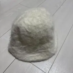 ホワイトファーバケットハット