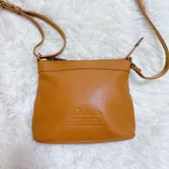 【良品】Dakota ダコタ 本革 ショルダーバッグ キャメル レザー　スクエアのサムネイル