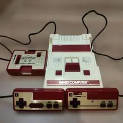ファミリーコンピュータ 本体 コントローラー2個付き　※ジャンク品