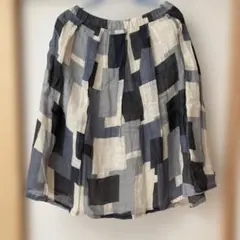 スカート￼麻100パーセント、裏地綿100パーセント付き