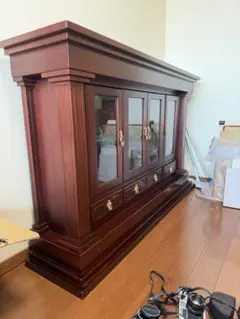 取りに来れる方限定。木製ガラス扉付きキャビネット 値下げ可能