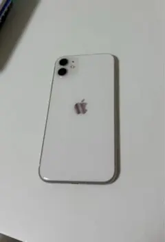 Apple iPhone 11 ホワイト 本体