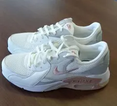 ナイキ　ウィメンズ　エアマックス エクシー