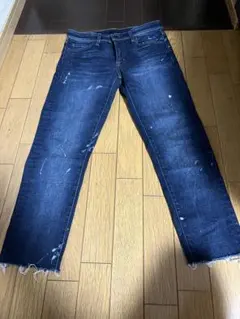 UNIQLOウルトラストレッチ　カットオフ