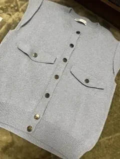 美品ZARAライトブルー ニットベスト 6,600円