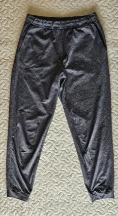 ユニクロ　ウルトラストレッチアクティブジョガーパンツ　グレー M