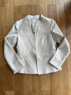 クリーム色 スーツジャケット Mサイズ