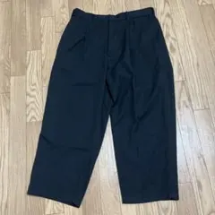 ユニクロ　UNIQLO : C タックワイドテーパードパンツ　L ブラックのサムネイル