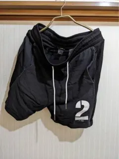 H&M ブラックショートパンツ Sサイズ