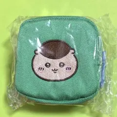 【新品】ちいかわ カラビナつき刺繍スクエアミニポーチ（栗まんじゅう）