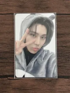 Item thumbnail for item 34b24263-1854-4a9d-9d10-46198591a058