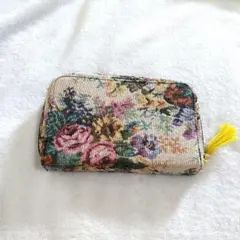 ゴブラン織り花柄ポーチ　ラウンドジップ　マルチケース　フラワーデザイン　タッセル