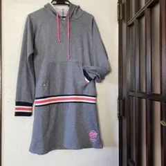 FILA チュニック丈フード付きスポーツウェア