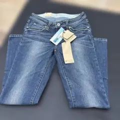 Levi's Demi Curve W24 スキニーデニム
