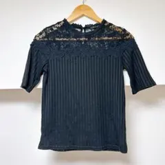 イング　INGNI 花柄レース　リブニットトップス　ブラック　黒