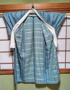 着物　紬　青色系 幾何学模様　匿名配送のサムネイル