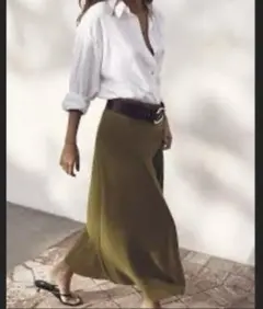ZARA マスタードグリーン　フレアスカート