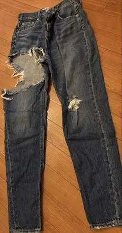 GYDA ダメージデニムパンツ Sサイズ