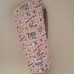 サンリオ　ペットボトルカバー　保冷　ファスナー　キティ　チェック