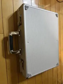 Item thumbnail for item 5acb7174-1ffa-470e-9a3d-be5afb6a7172