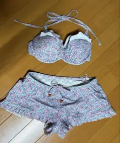 ペイズリー柄 セパレート水着 ビキニ フリルのサムネイル