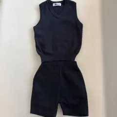 紺ベストとショートパンツ セット　ドレッサージュ　ハッピークローバー