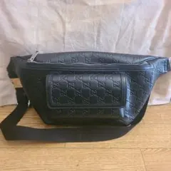 【超美品】ブラック GGパターン ボディバッグ