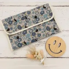 Item thumbnail for item 98877666-1fc0-4518-b62e-f570ceab1b80