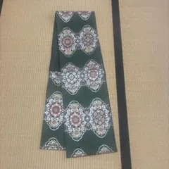 緑色 正絹　花柄 伝統的な帯