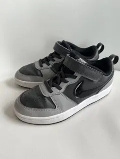Nike グレー ブラック スニーカー ベルクロ　20センチ