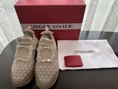 Roger Vivier クリスタルバックル スニーカーのサムネイル
