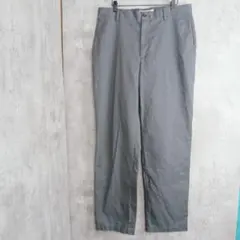 amazon essentials スラックス