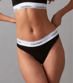 Calvin Klein パンツのみ