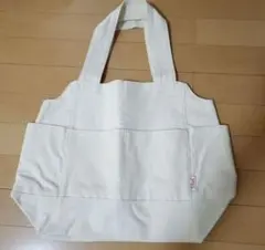 ★新品未使用★キャンバス　トートバッグ 　多収納　マチ広のサムネイル