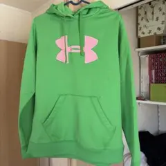 Under Armour グリーン フード付きパーカー
