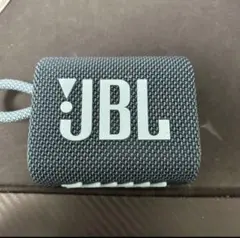JBL charge5 グレー　ゴム部分の一部欠け以外は美品 JBL charge5 グレー ゴム部分の一部欠け以外は美品 - メルカリ