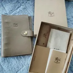 イルビゾンテ　手帳カバー　6穴