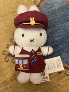 【新品未使用】 阪急 ミッフィー 添乗 車掌 さん 特大 ぬいぐるみ 3月1日(水)正午・受注開始】阪急電車「ミッフィー号」添乗 車掌