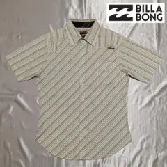 【BILLABONG】ビラボンの刺繍ロゴ入り半袖シャツ（Мサイズ）のサムネイル
