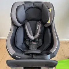 Combi ISOFIX チャイルドシート ブラック/グレー　JG-650