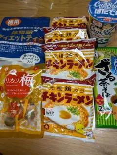 チキンラーメンなど食品まとめ売り8点セットのサムネイル