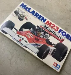 カスタム製 マクラーレン・フォードＭ２３（１９７４）　１/２０　レジン＋メタル カスタム製 マクラーレン・フォードM23（1974） 1/20 レジン