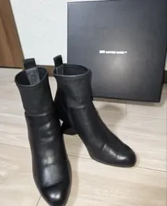UNITEDNUDE
