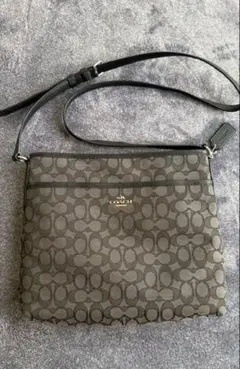 COACH シグネチャー ショルダーバッグ 黒