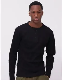 美品　AVIREX サーマル ヘンリーネック　ブラック