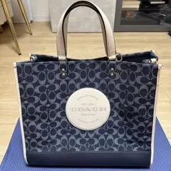 COACH デニムシリーズ　シグニチャー　トートバッグ