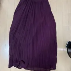 プリーツロングスカート