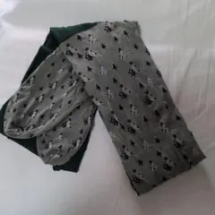 柄ストッキング　グレーとグリーンの木柄 M