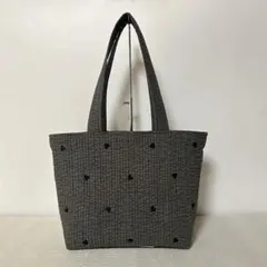 ヌビ　肩掛けトートバッグ（グレー×ブラックハート）ハンドメイド