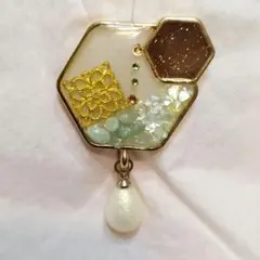 六角形のポニーフック　ヘアカフ　ハンドメイド　レジン